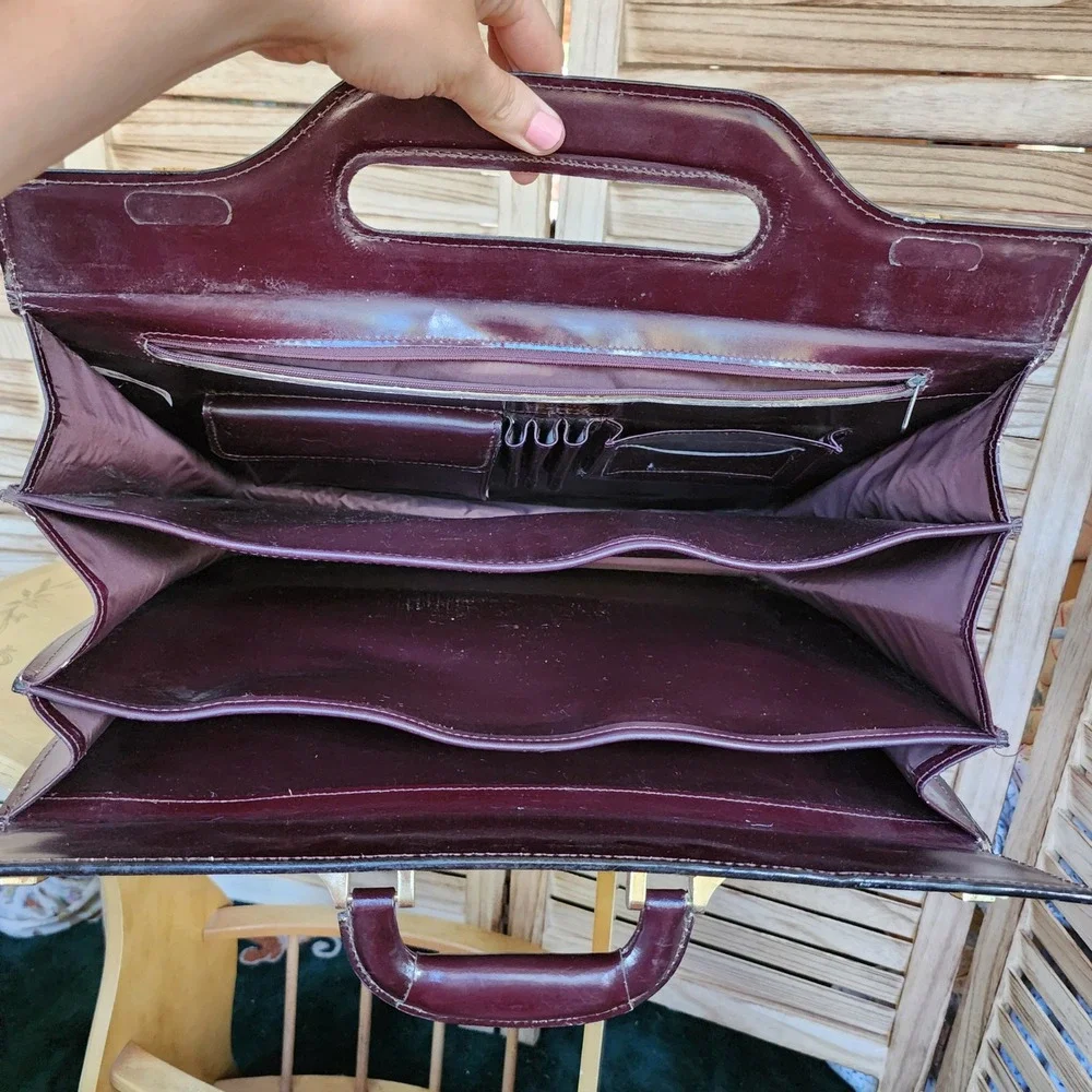 Vtg RKS Burgundy Top Grain Leather Hard Briefcase Portfolio Case Professional